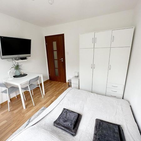 Anielewicza 26 Rooms Varsó Kültér fotó
